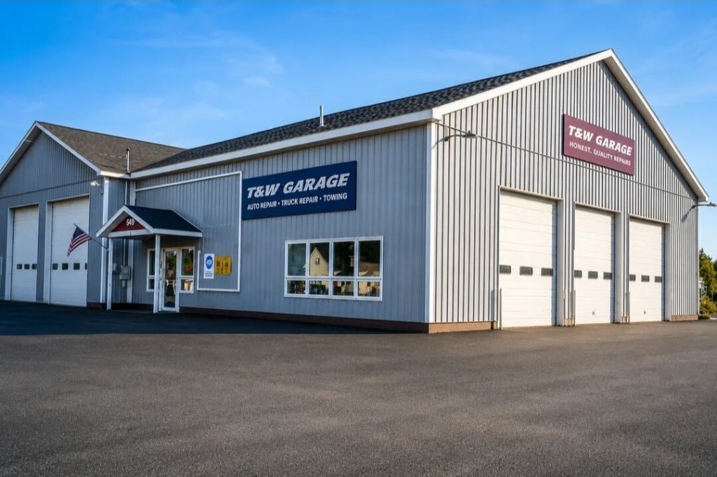 T&W Garage building on Elm Street in Newport, Maine